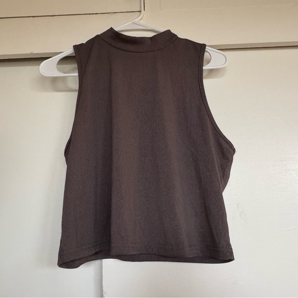 4 Piece Sleeveless Neutral Mock Turtle Neck Crop Tops - Picture 3 of 4